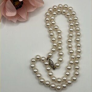 Vintage 24” Cream Faux Pearl Necklace.